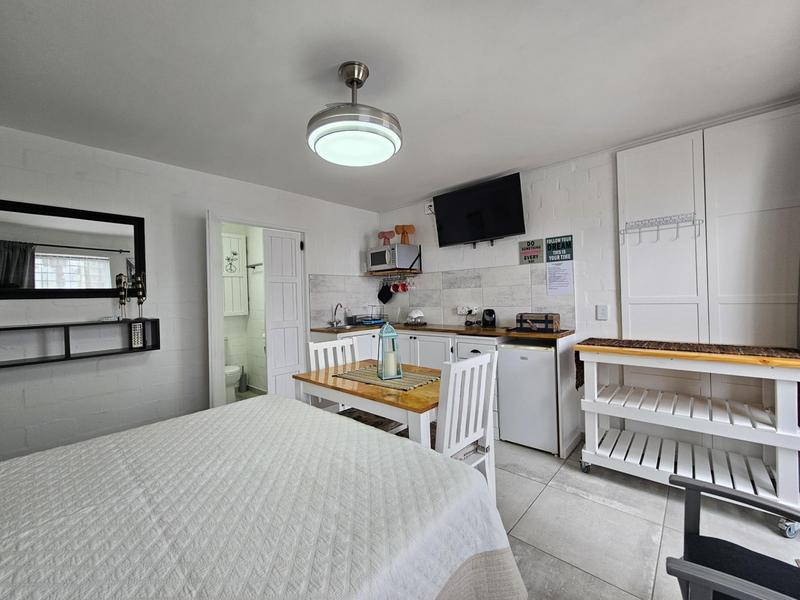 3 Bedroom Property for Sale in Golden Mile Western Cape